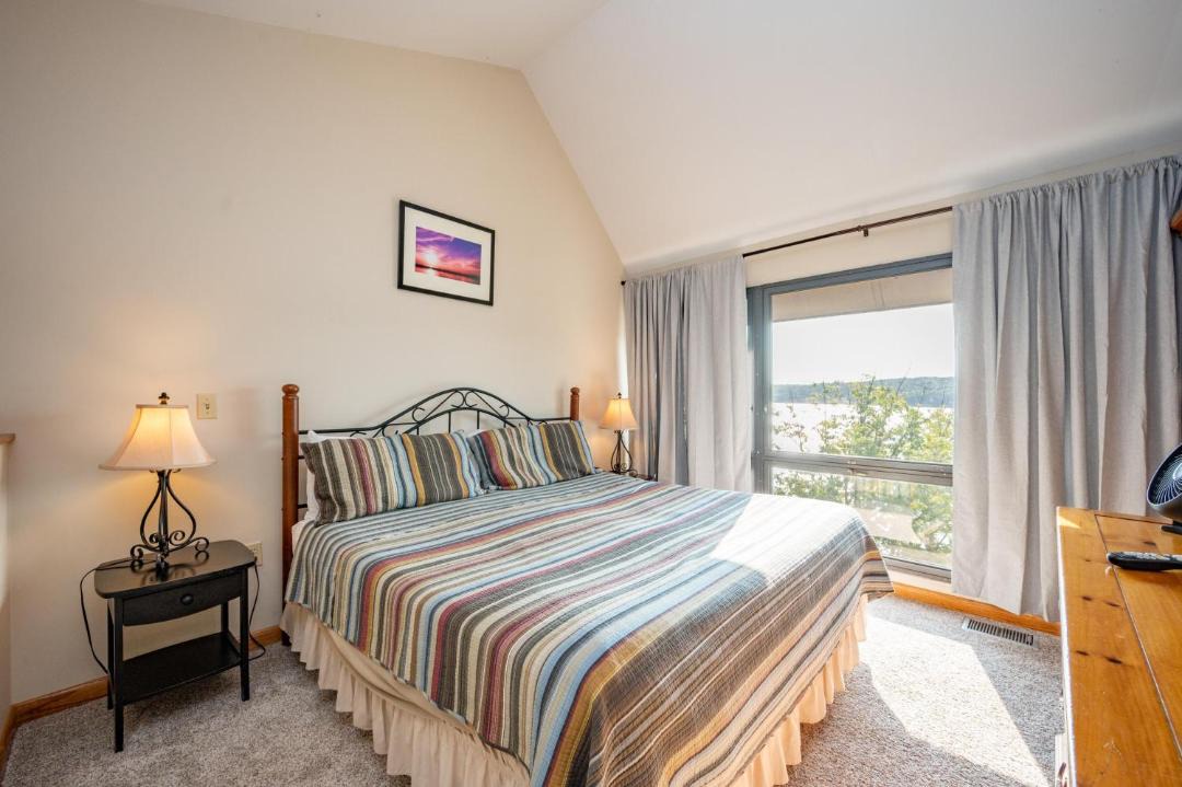 Photo of Bedroom in Thayerville