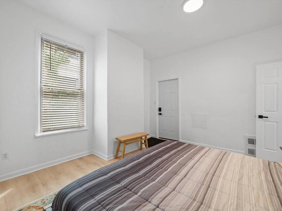 Photo of Bedroom in Shadyside