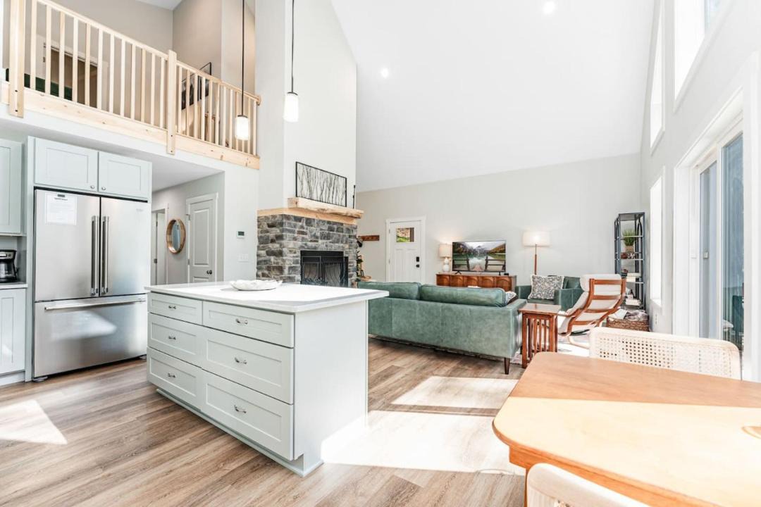 Photo of Kitchen in Alpine Lake