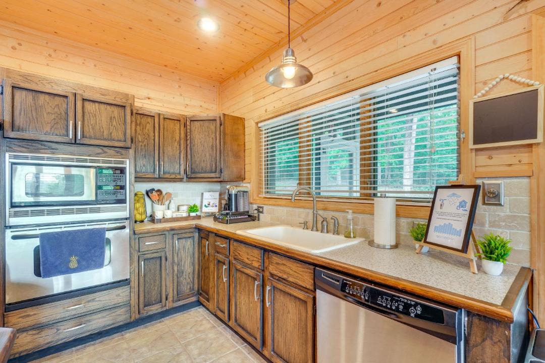 Photo of Kitchen in Muddy Pond