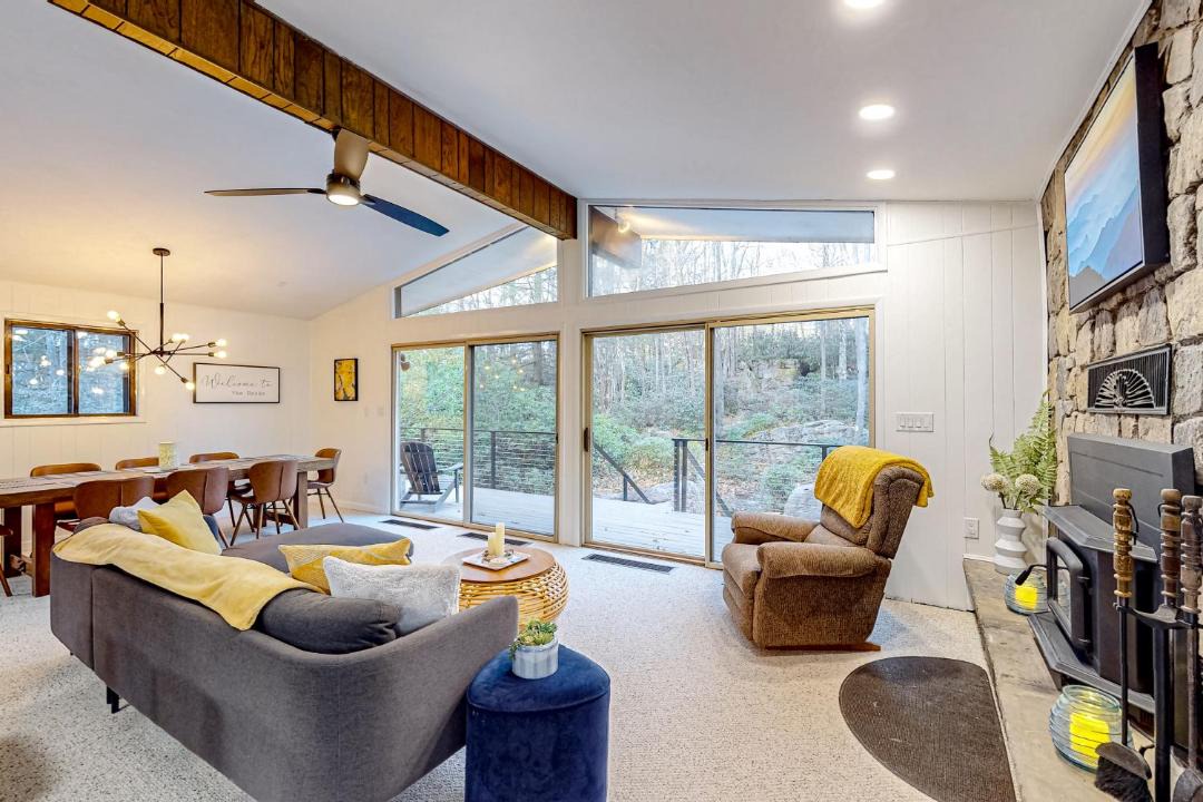 Photo of Livingroom in Crellin