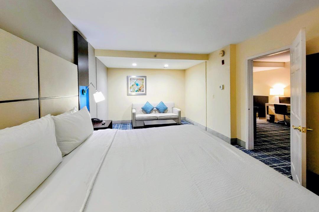 Photo of Bedroom in Belcamp