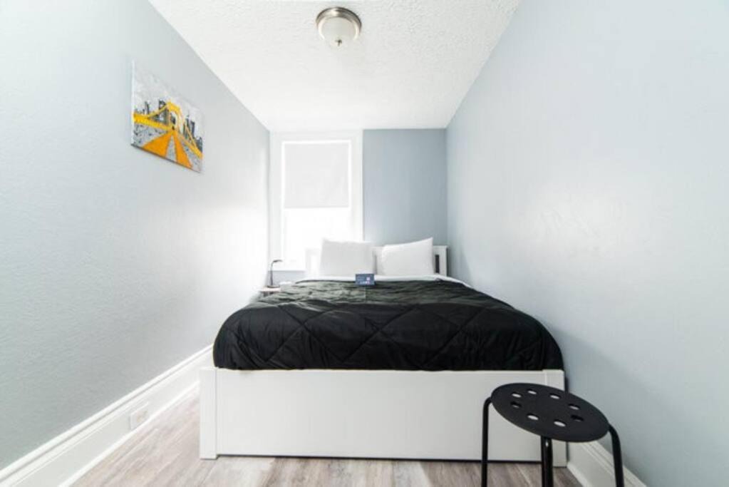 Photo of Bedroom in Central Northside