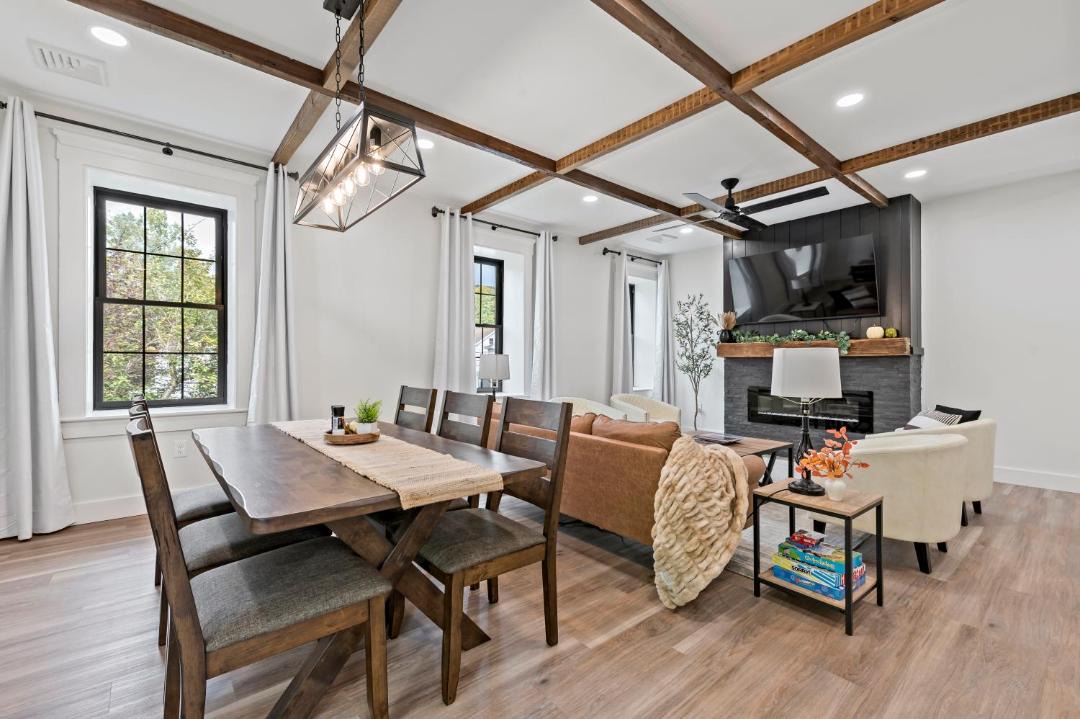 Photo of Livingroom in Port Clinton