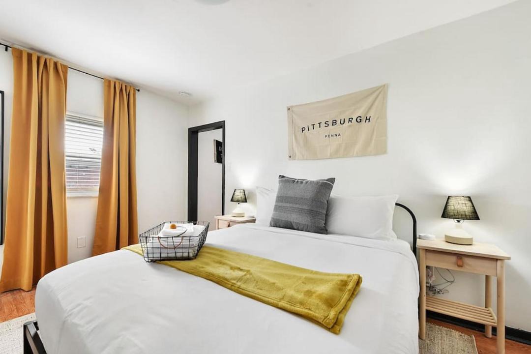 Photo of Bedroom in Lower Lawrenceville
