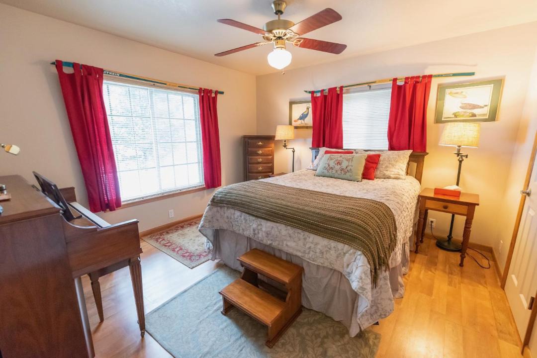 Photo of Bedroom in Cambridge Springs