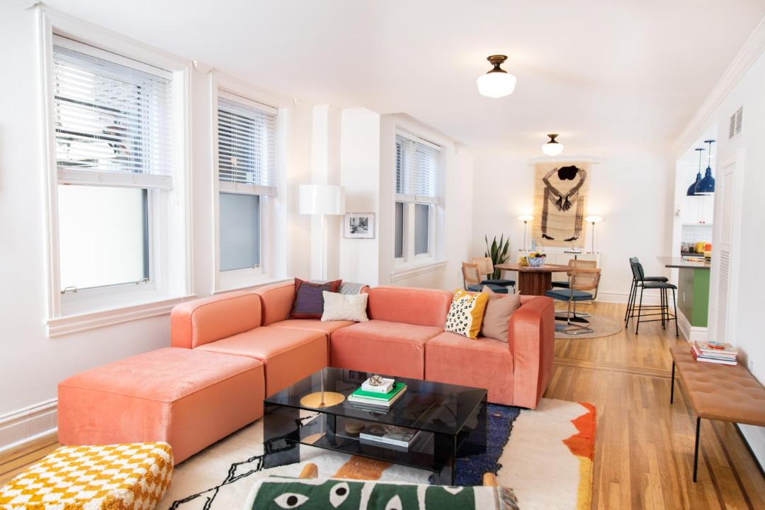 Photo of Livingroom in Center City