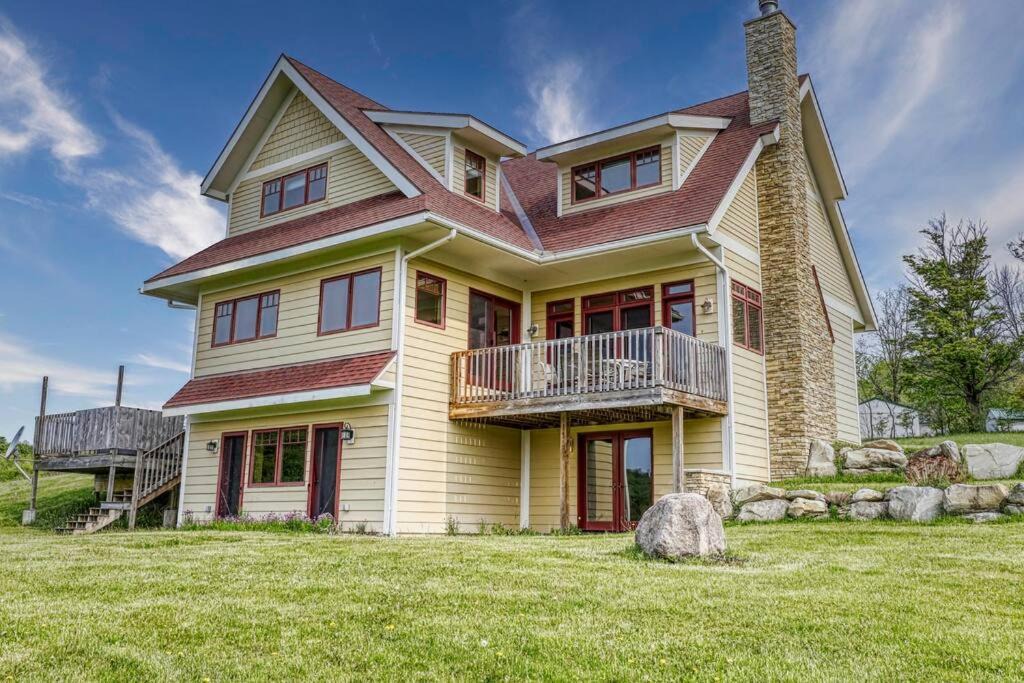Photo of Buildings in Ellicottville