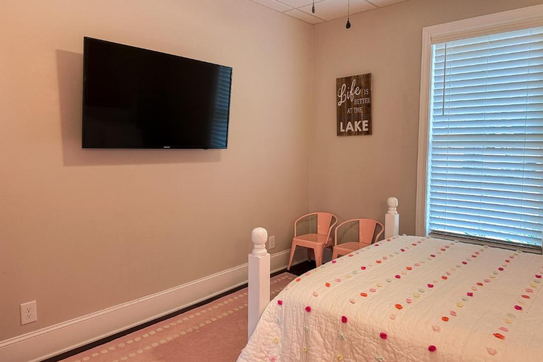 Photo of Bedroom in Sharps Chapel