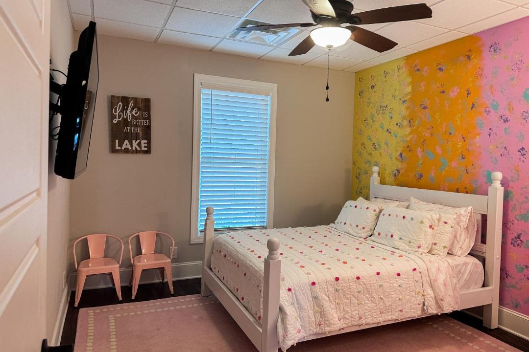 Photo of Bedroom in Sharps Chapel