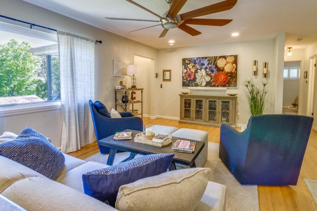 Photo of Livingroom in Morgantown