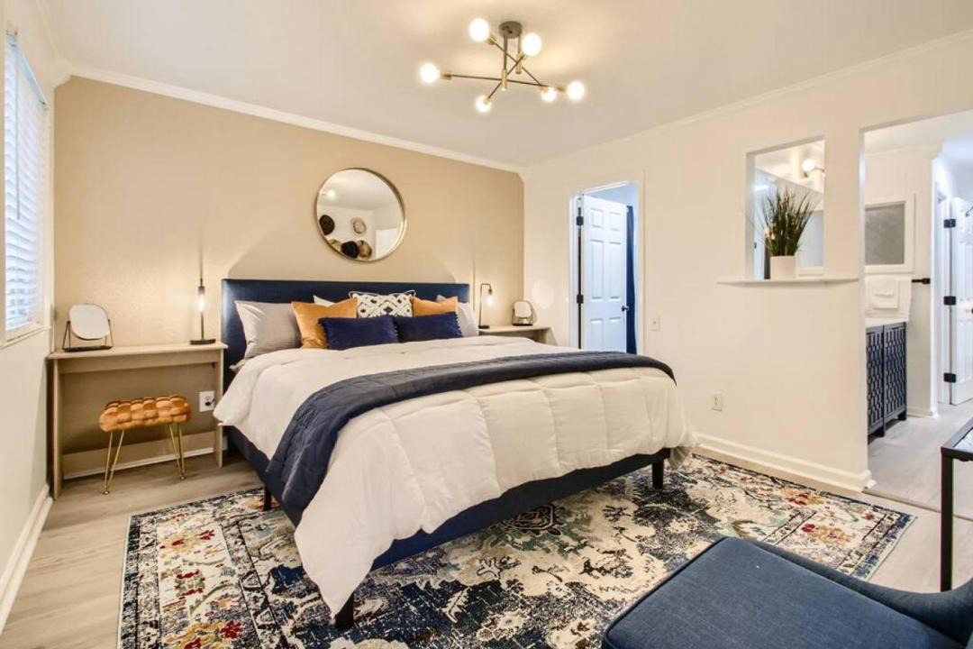 Photo of Bedroom in North Capitol
