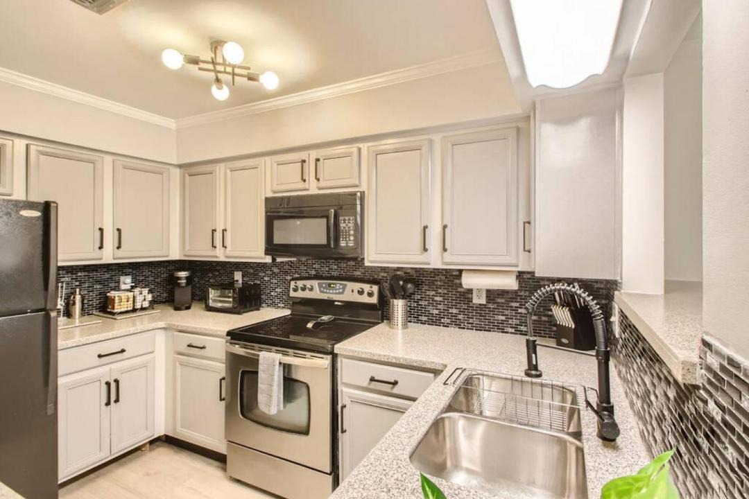 Photo of Kitchen in North Capitol