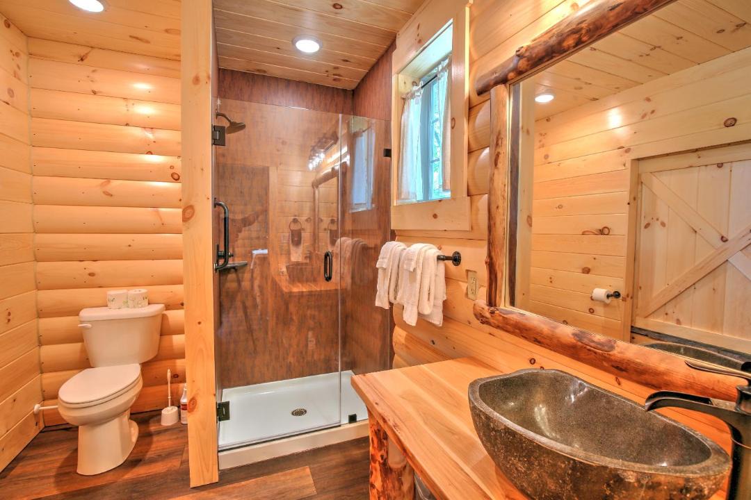 Photo of Bathroom in Millersburg