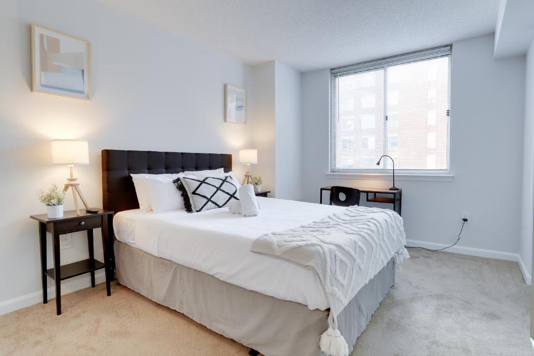 Photo of Bedroom in Crystal City