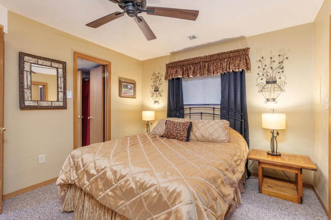 Photo of Bedroom in Seven Springs
