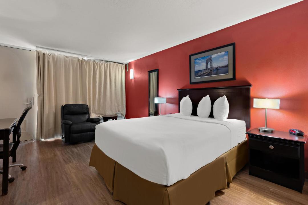 Photo of Bedroom in Wayne