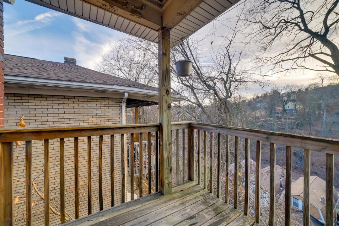 Photo of Patio Balcony in South Hills
