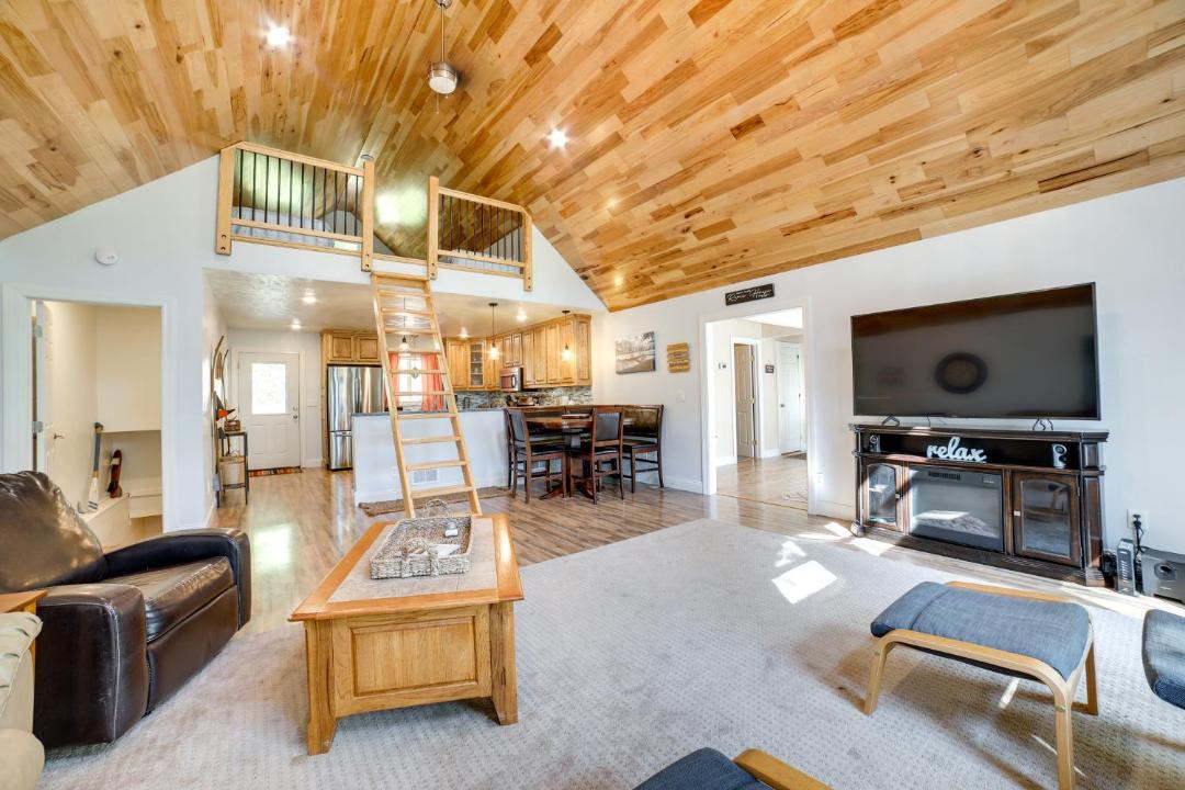 Photo of Livingroom in McGrann