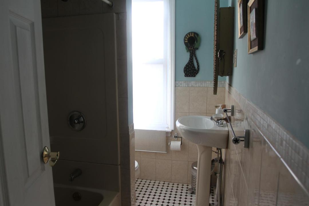Photo of Bathroom in Newark