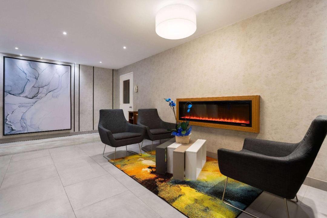 Photo of Livingroom in Co-op City