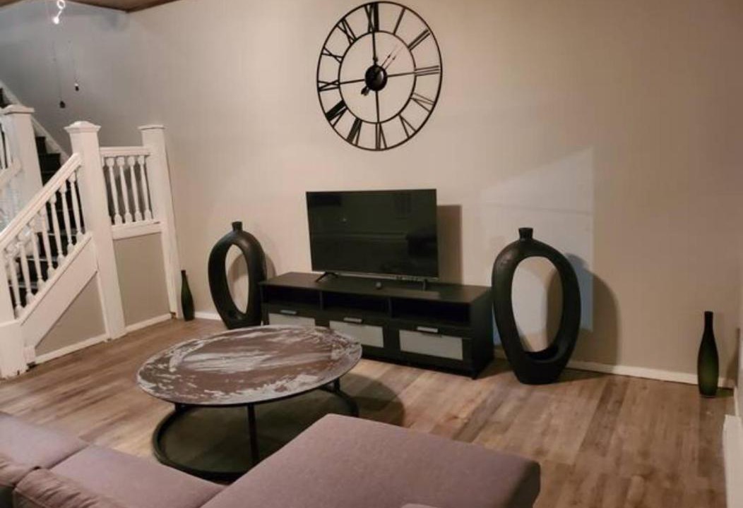 Photo of Livingroom in Harrisburg - Hershey
