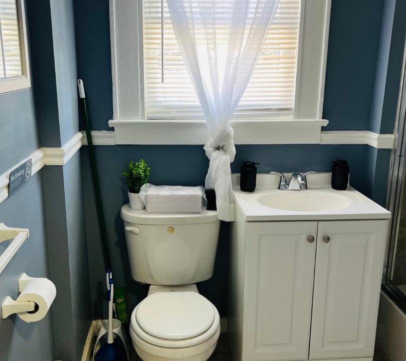 Photo of Bathroom in Irvington