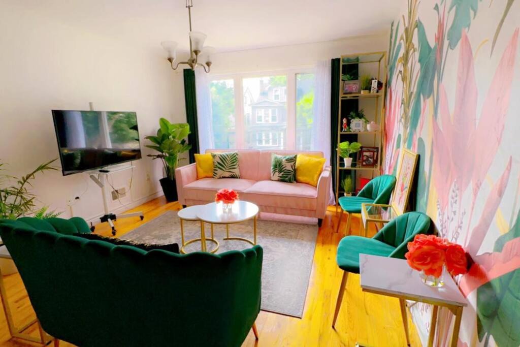 Photo of Livingroom in Weequahic