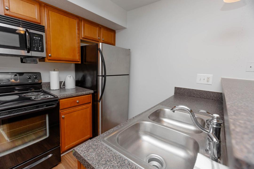 Photo of Kitchen in Coliseum Central