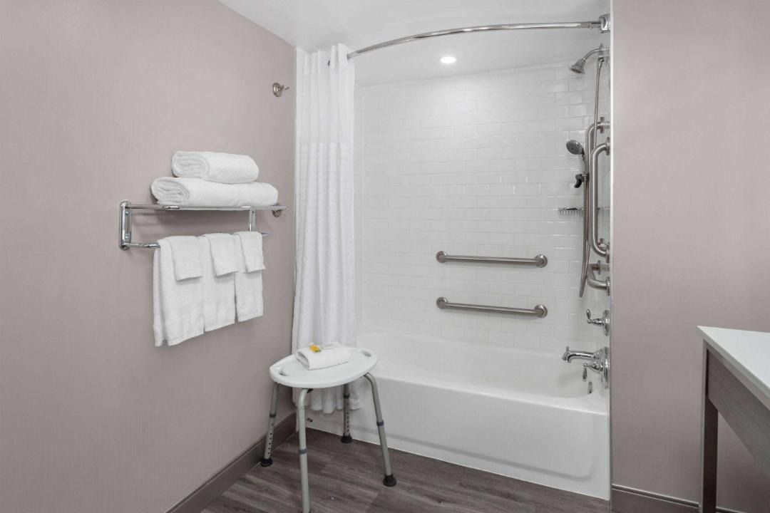 Photo of Bathroom in Woodlawn