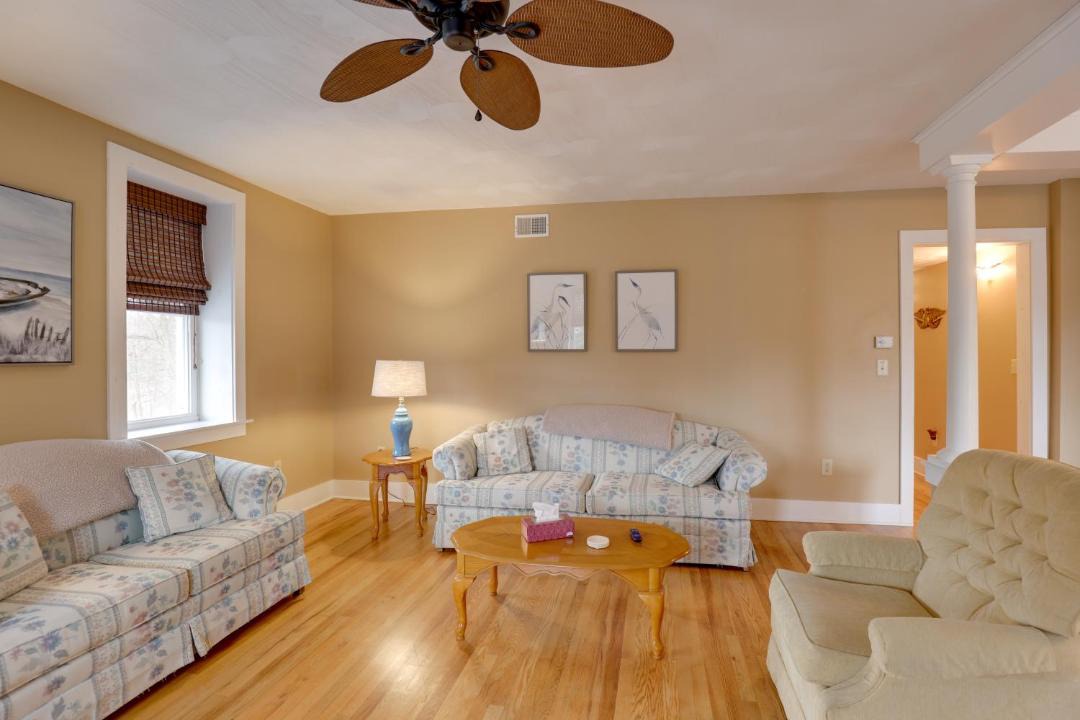 Photo of Livingroom in Himrod