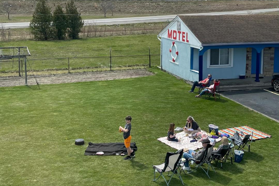 Photo of Others in Bowling Green
