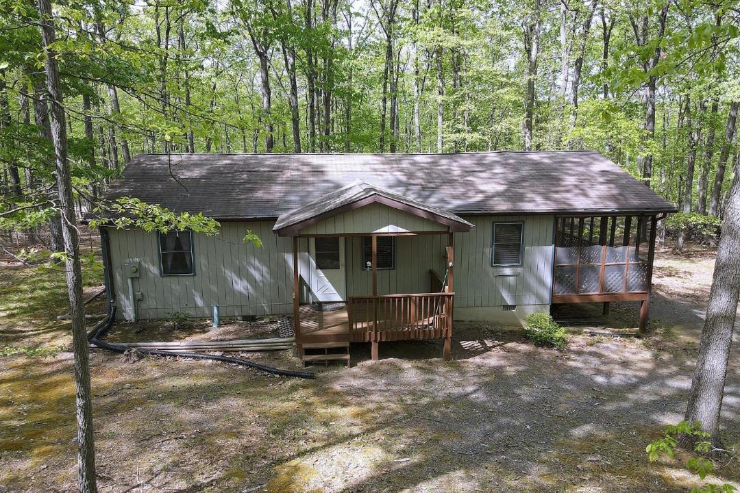 Photo of Buildings in Great Cacapon