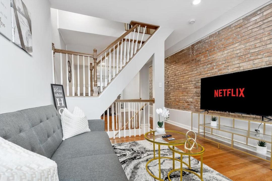 Photo of Livingroom in Downtown Baltimore