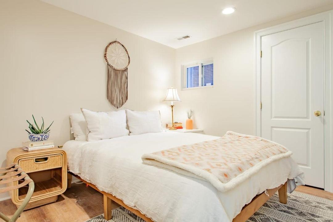 Photo of Bedroom in Columbia Heights