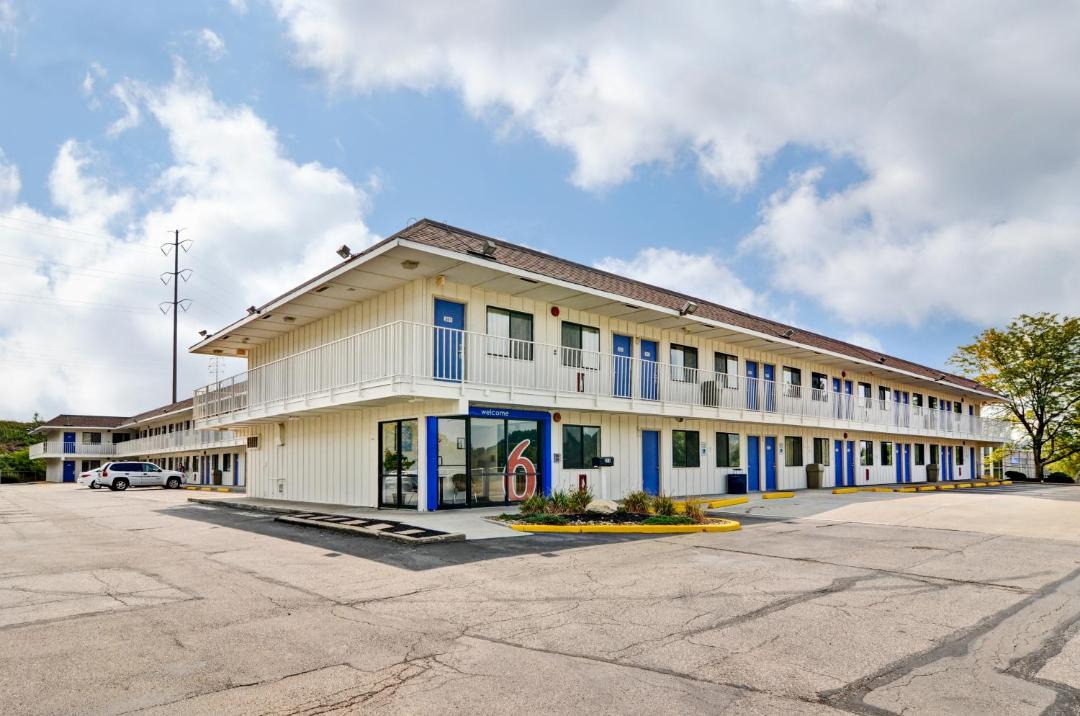 Photo of Buildings in South Hills