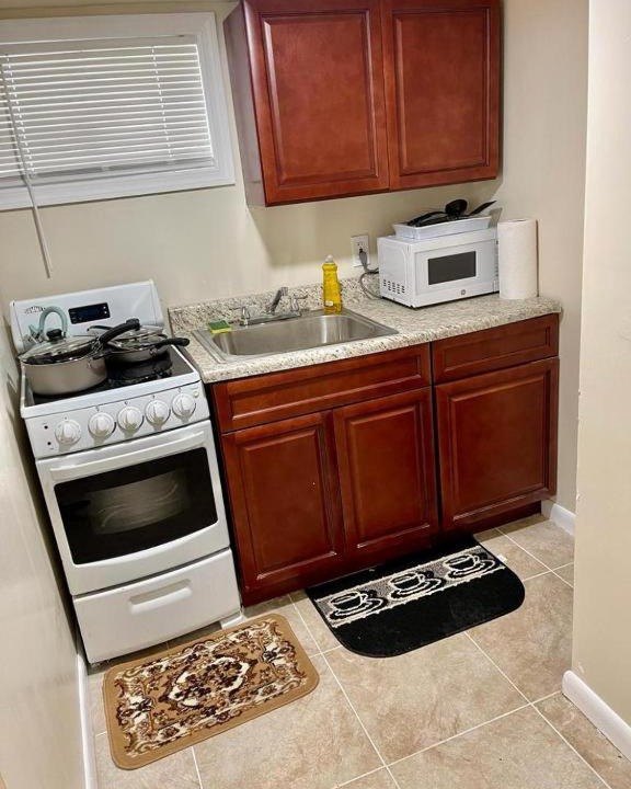 Photo of Kitchen in Weequahic