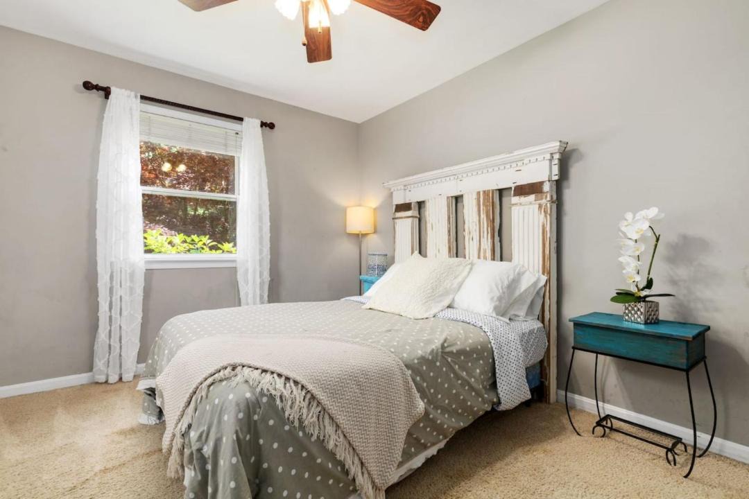 Photo of Bedroom in Selby-on-the-Bay