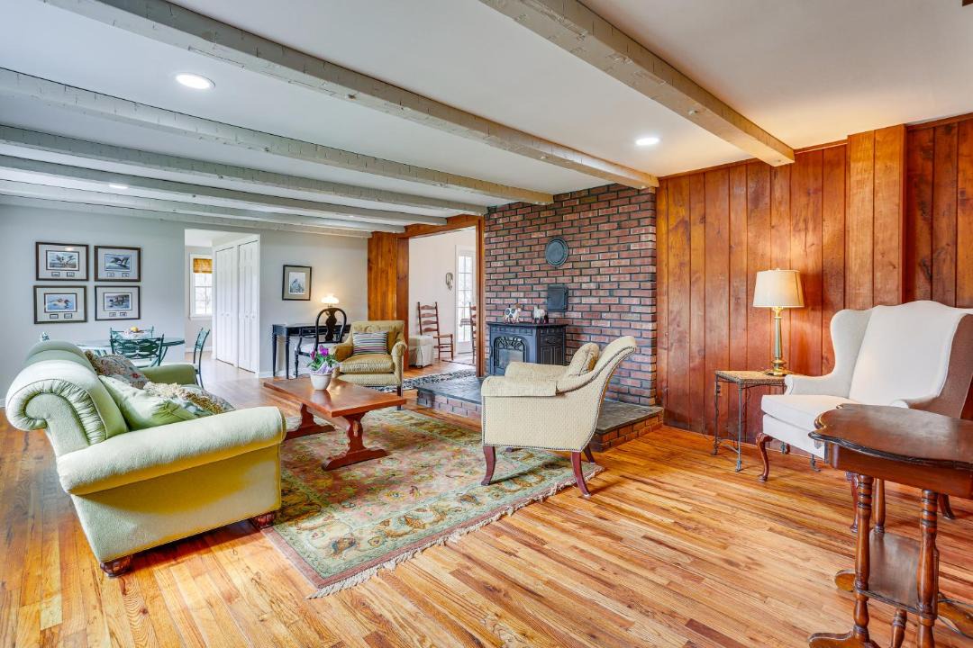 Photo of Livingroom in Layton