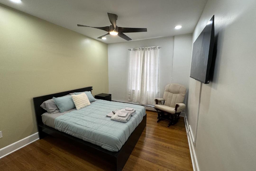 Photo of Bedroom in Elizabeth