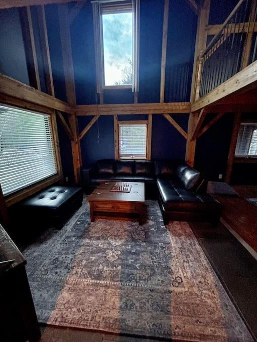 Photo of Livingroom in Alcove