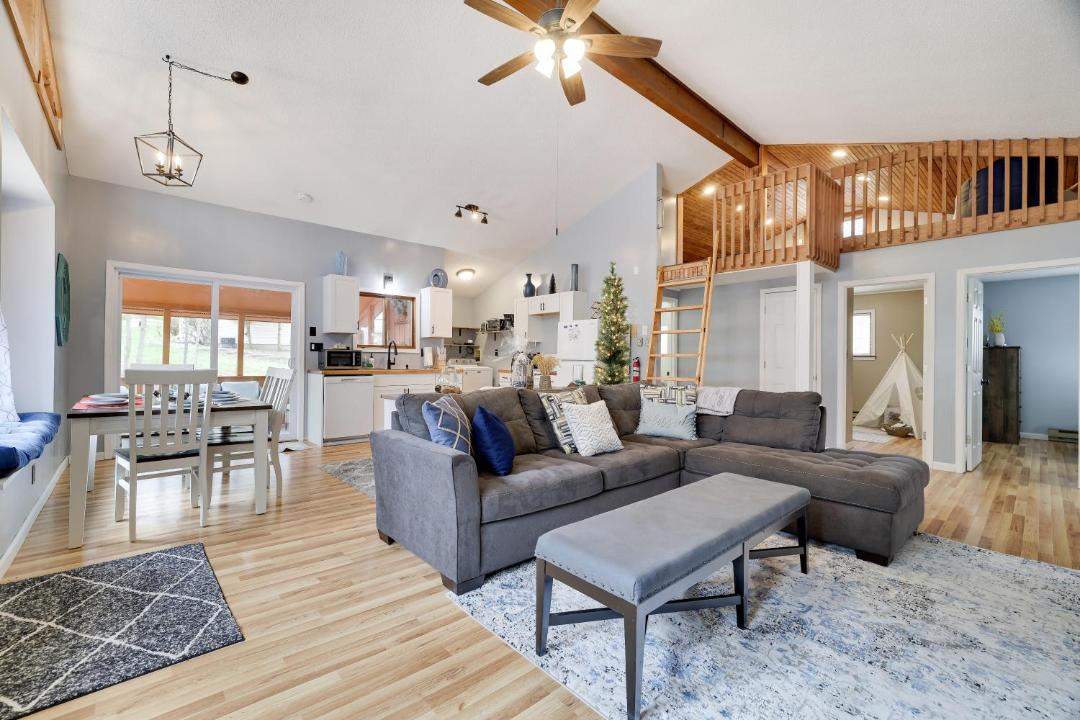 Photo of Livingroom in Bushkill
