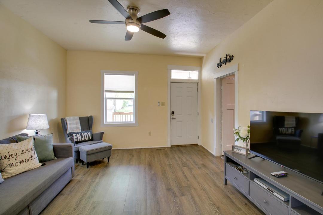 Photo of Livingroom in Hot Springs