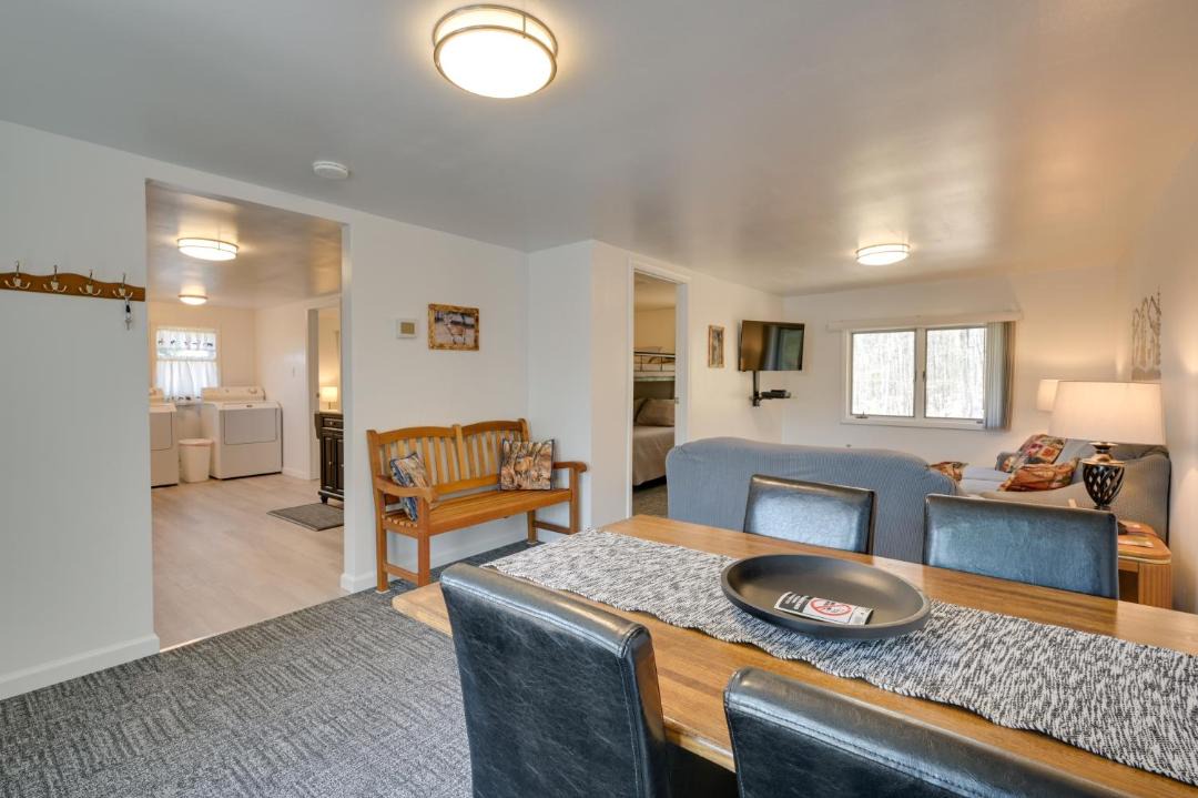 Photo of Livingroom in Calvin