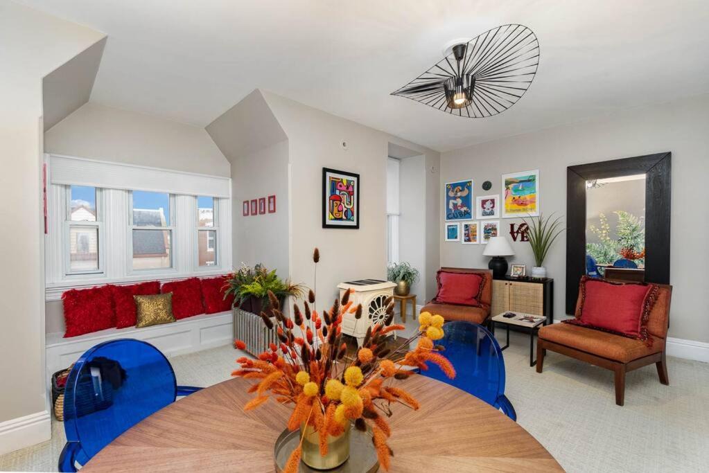 Photo of Livingroom in Downtown Harrisburg