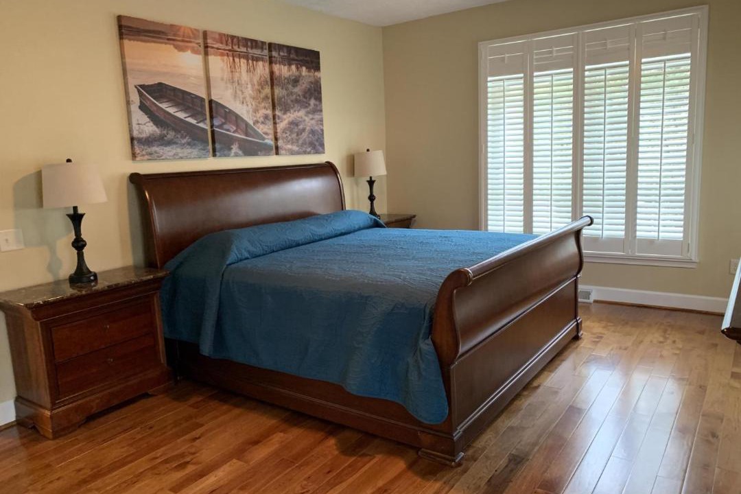 Photo of Bedroom in Alpine Lake