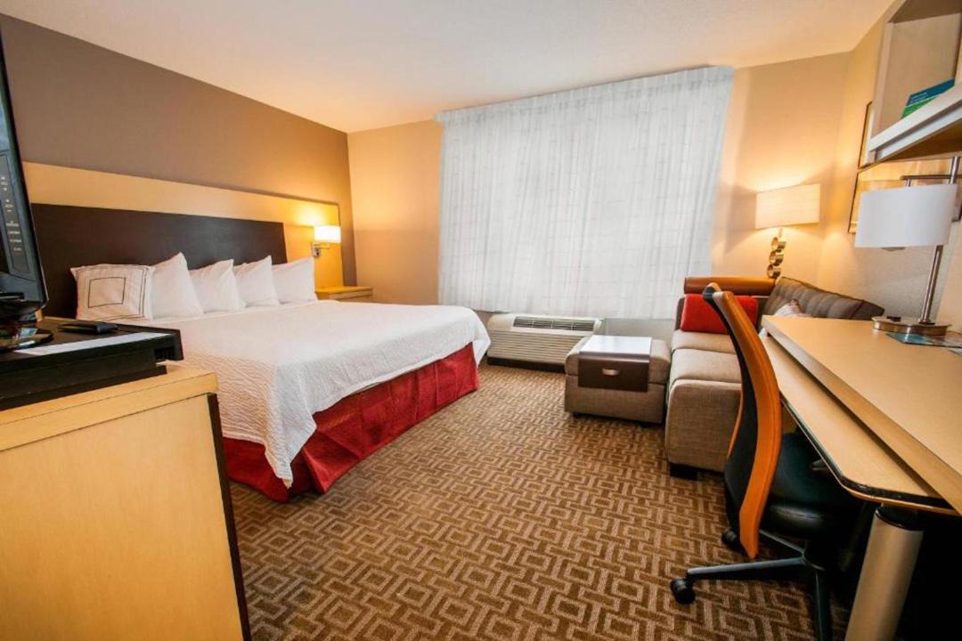 Photo of Bedroom in Moosic