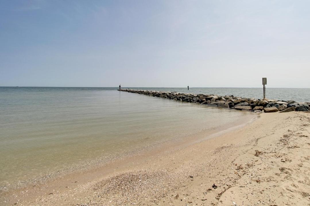Photo of Others in Calvert Beach-Long Beach