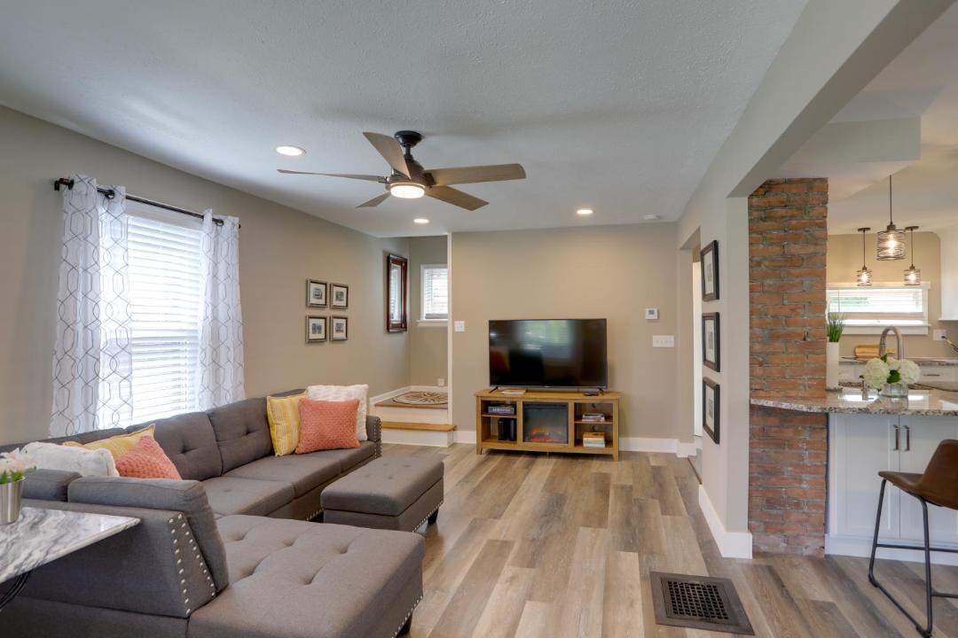 Photo of Livingroom in Willoughby