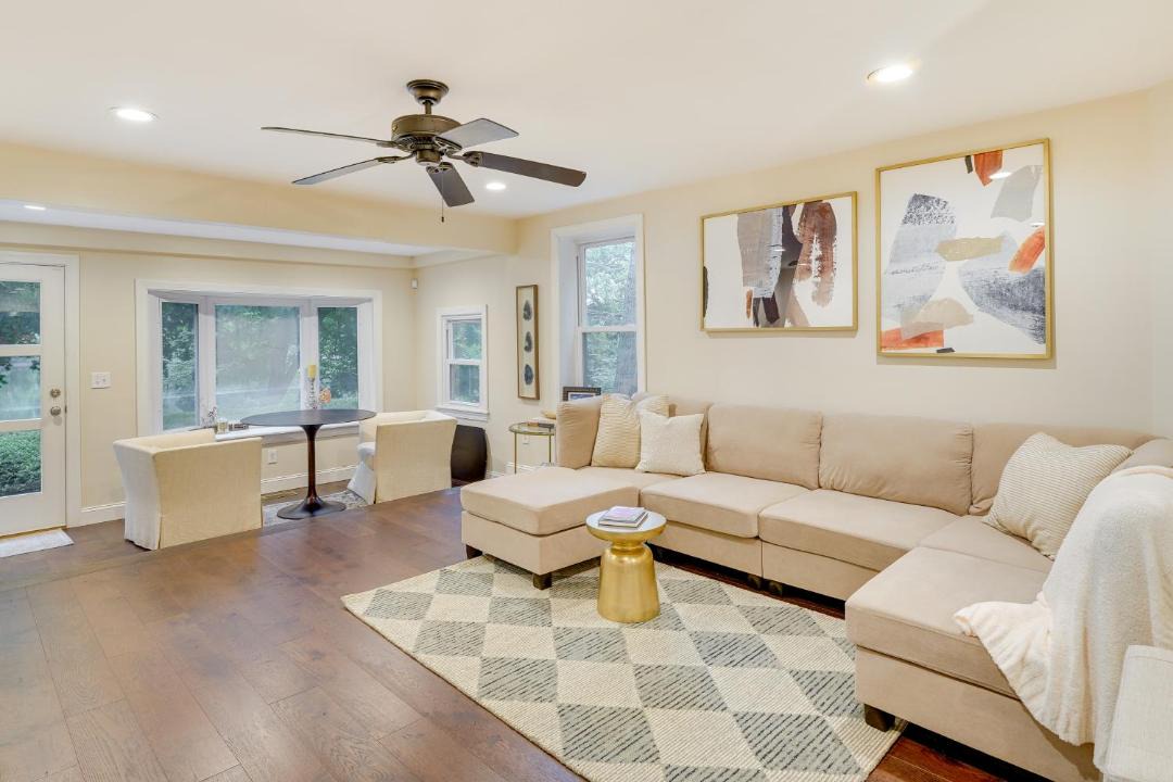 Photo of Livingroom in Bridgeton Townshp